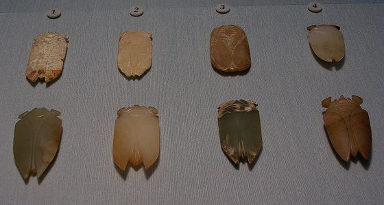 故宮博物院・玉器：唅蝉 - 台湾ing