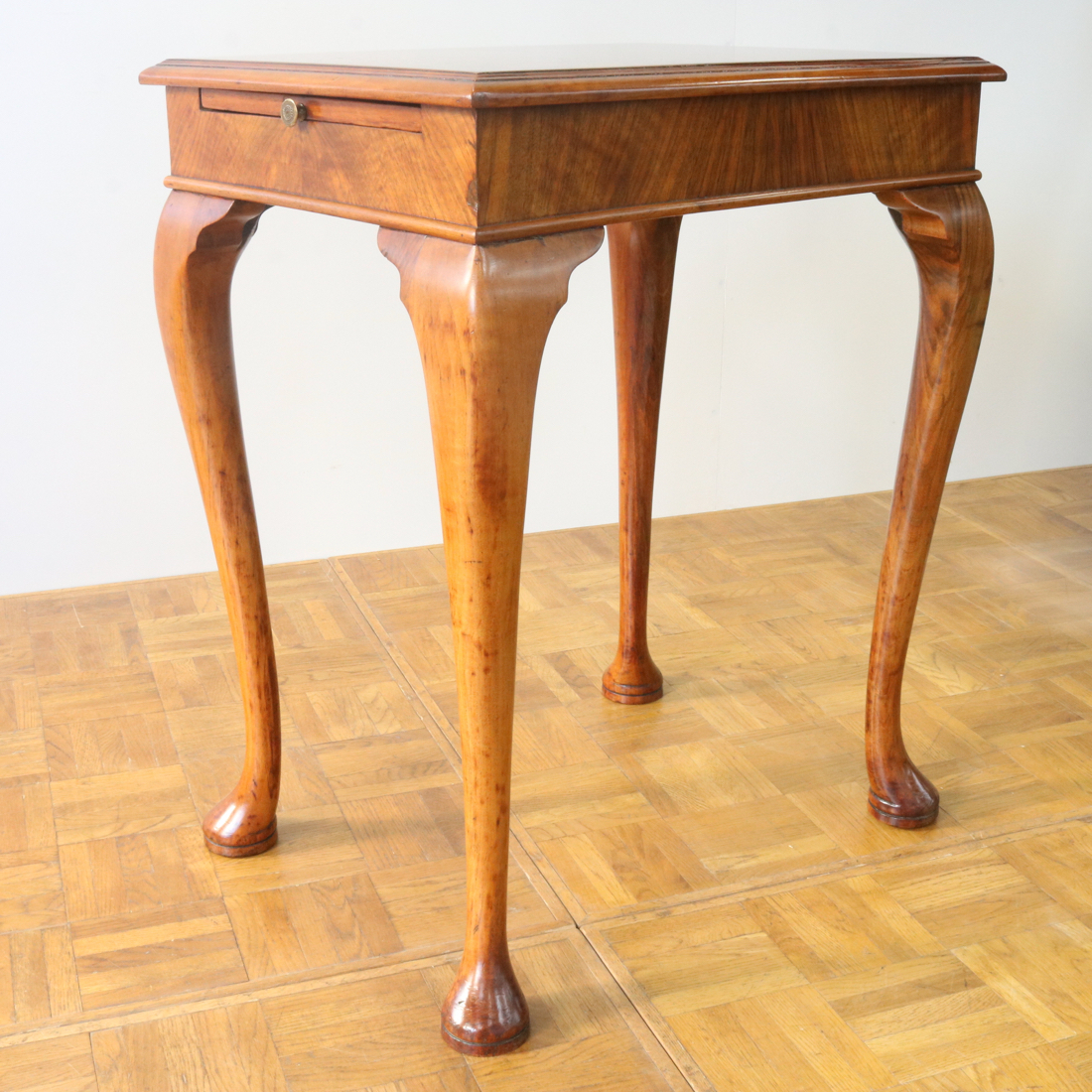 アンティークの小さなテーブル【初めてのアンティーク-スモール