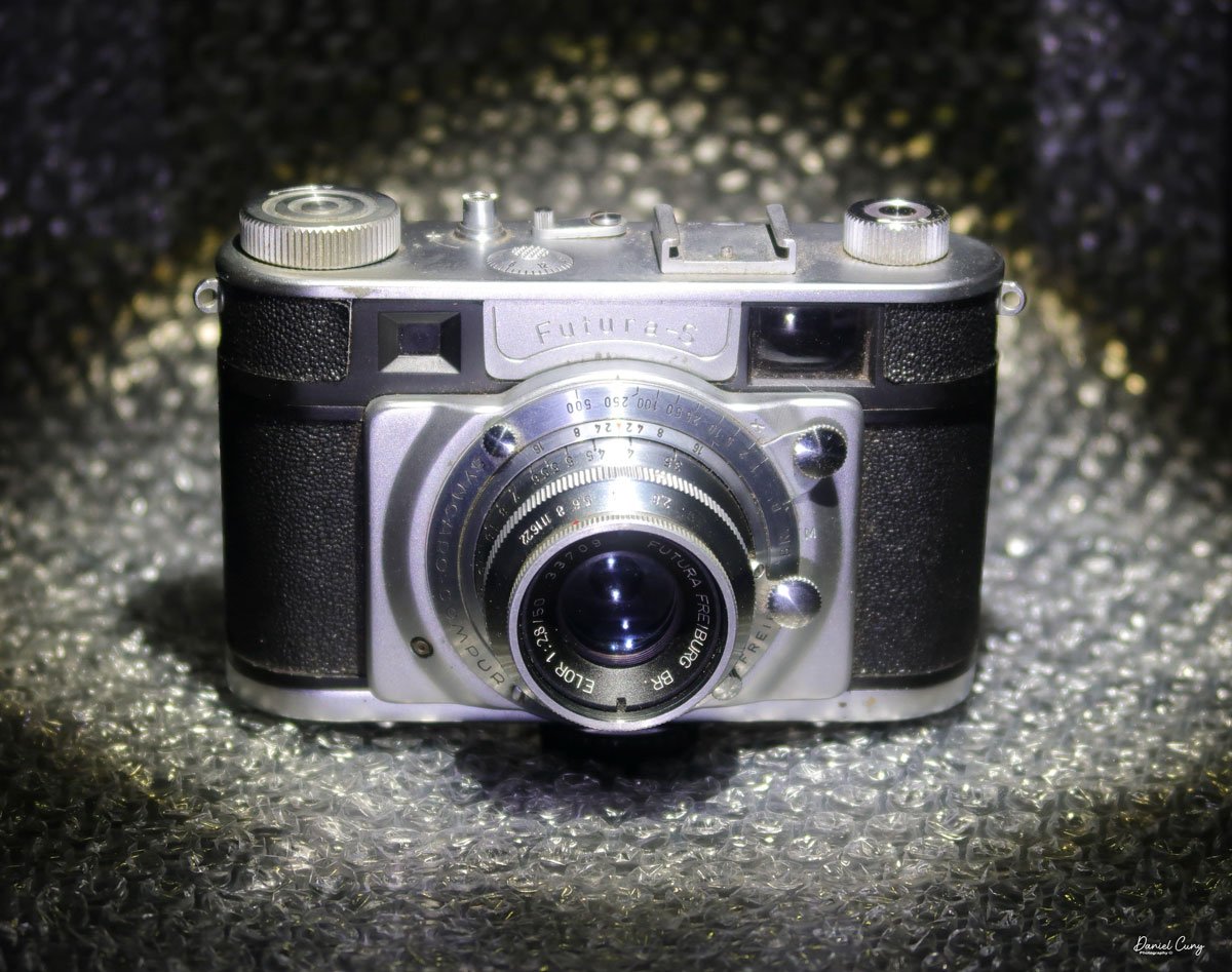 Futura-S Camera — Concert Photos, Historical Images, Widelux-XPan