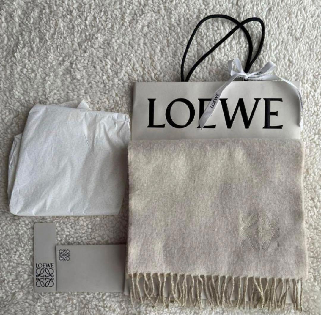 LOEWE　ロエベ　バイカラースカーフ　アナグラムマフラー　アイボリー/サンド LOEWE（ロエベ） Bicolor Anagram Scarf バイカラー アナグラム
